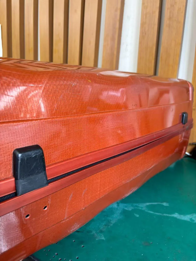 Samsonite ヒンジ交換修理