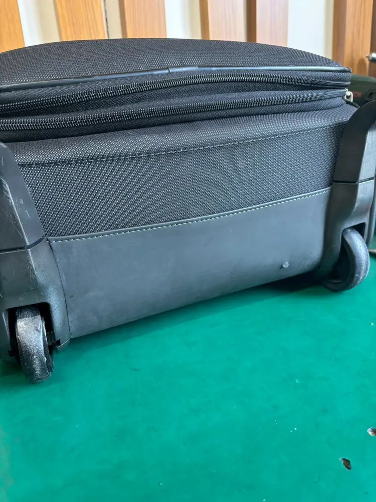 Samsonite キャスター交換修理