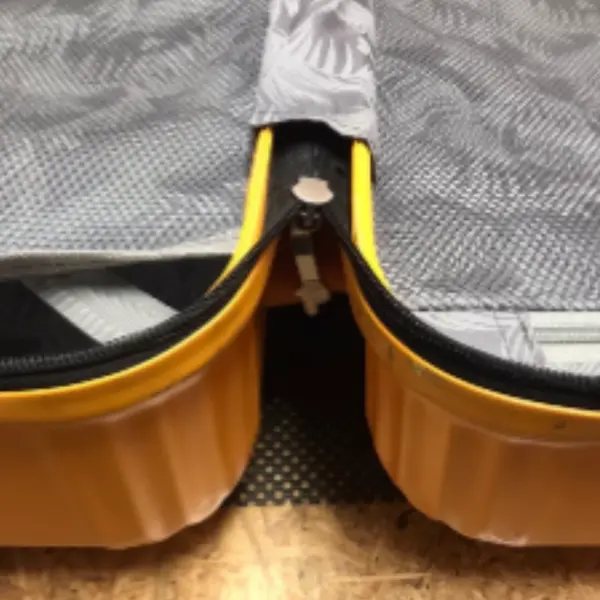 ACEのファスナー修理
